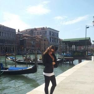 Meet your Posher, Vanessa